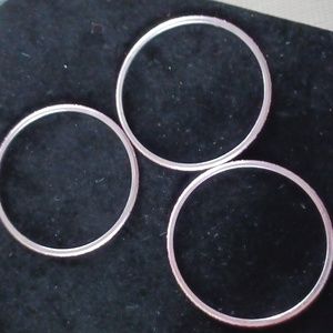 3 Bracelets